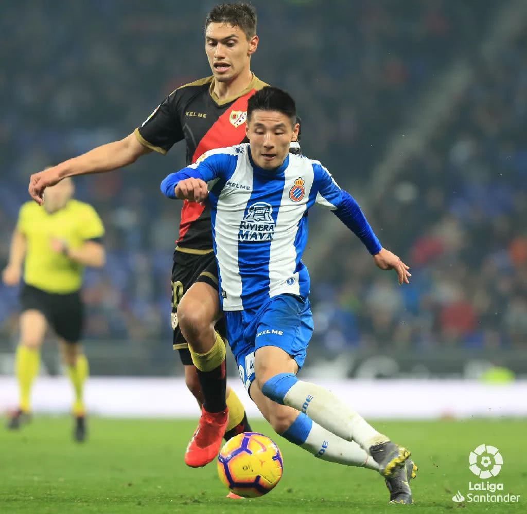 犹他爵士训练开放日，清晨强势反弹引欢呼，西甲在即，年轻球员得到机会的简单介绍