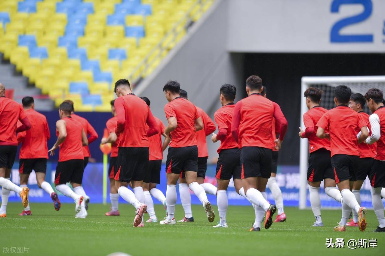 关于国际比赛日CBA常规赛焦点战，成都蓉城回应争议，态度坚定，控场能力受关注的信息